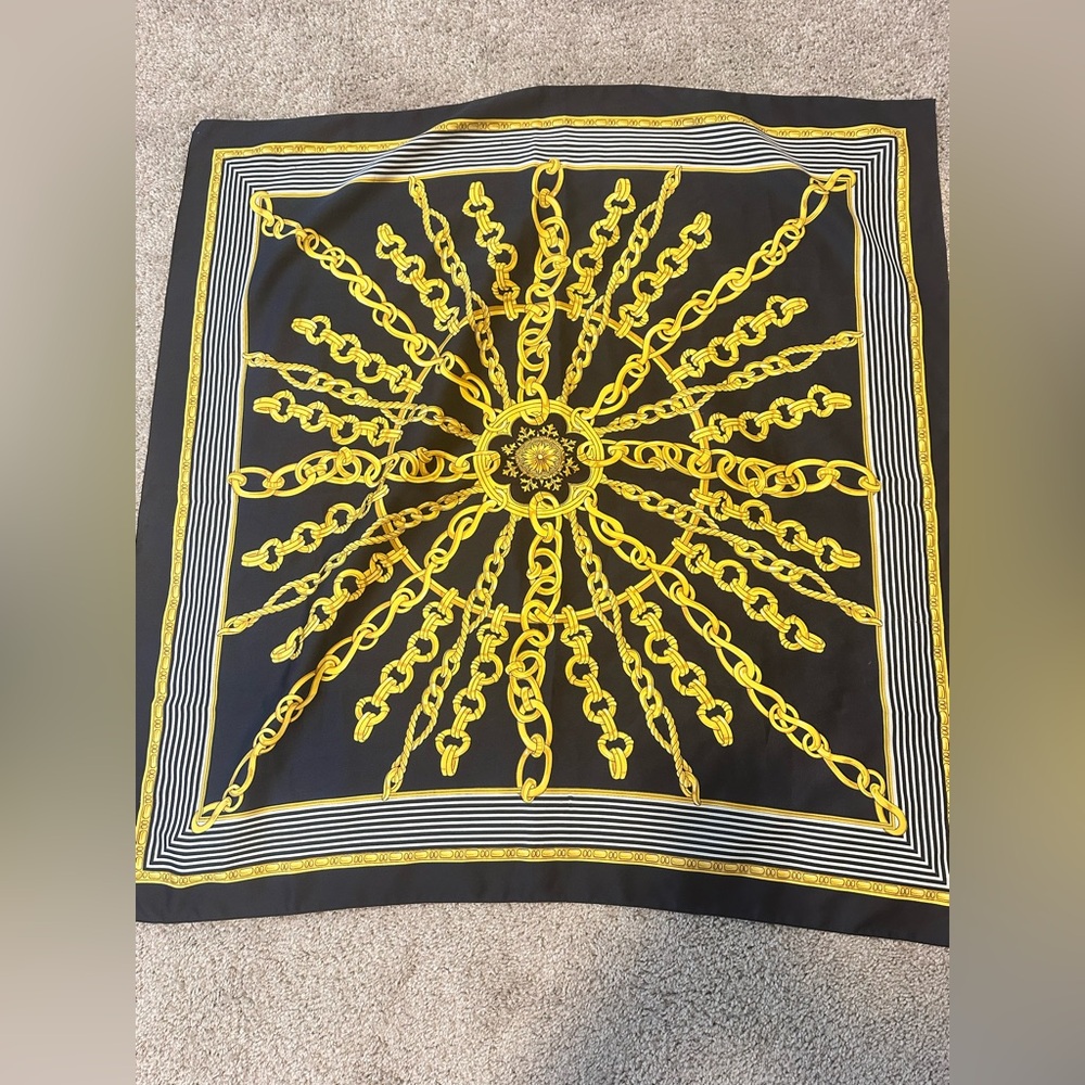 Black and Gold Chain Pattern Scarf 34" x 34"